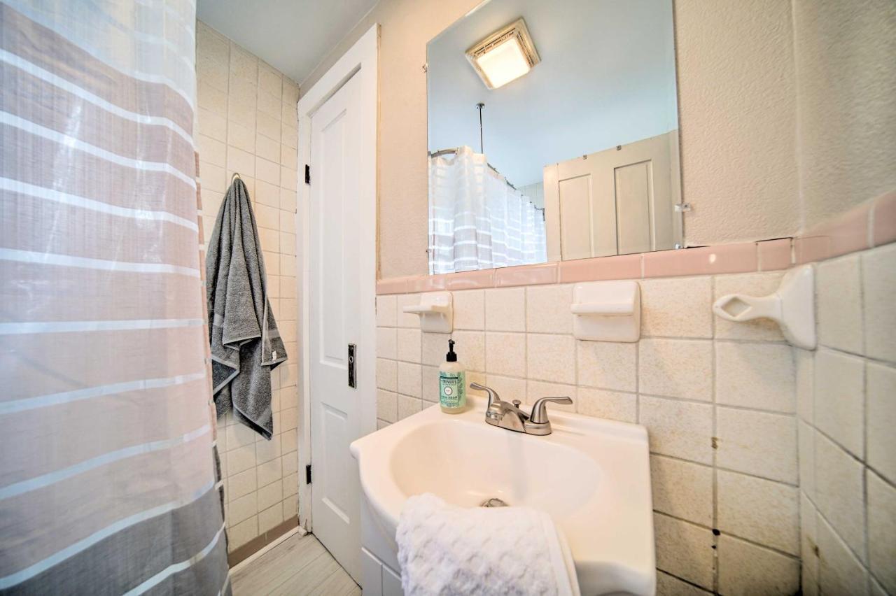 Holiday home Historic Family 2 Mi To And Zoo! Erie