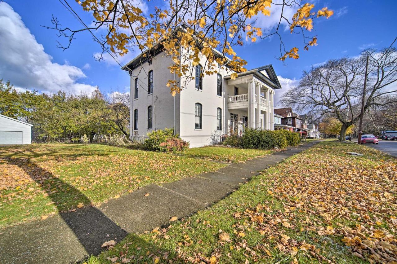 Holiday home Historic Family 2 Mi To And Zoo! Erie